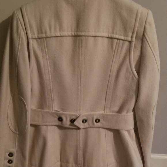 Womens coat - Picture 2 of 2